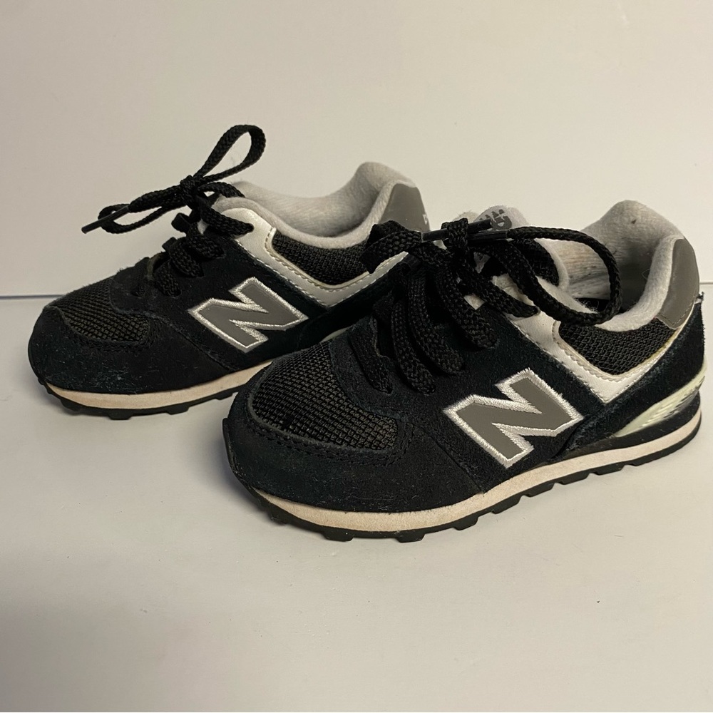 New Balance 574 Sneakers Sz 6.5 (baby)